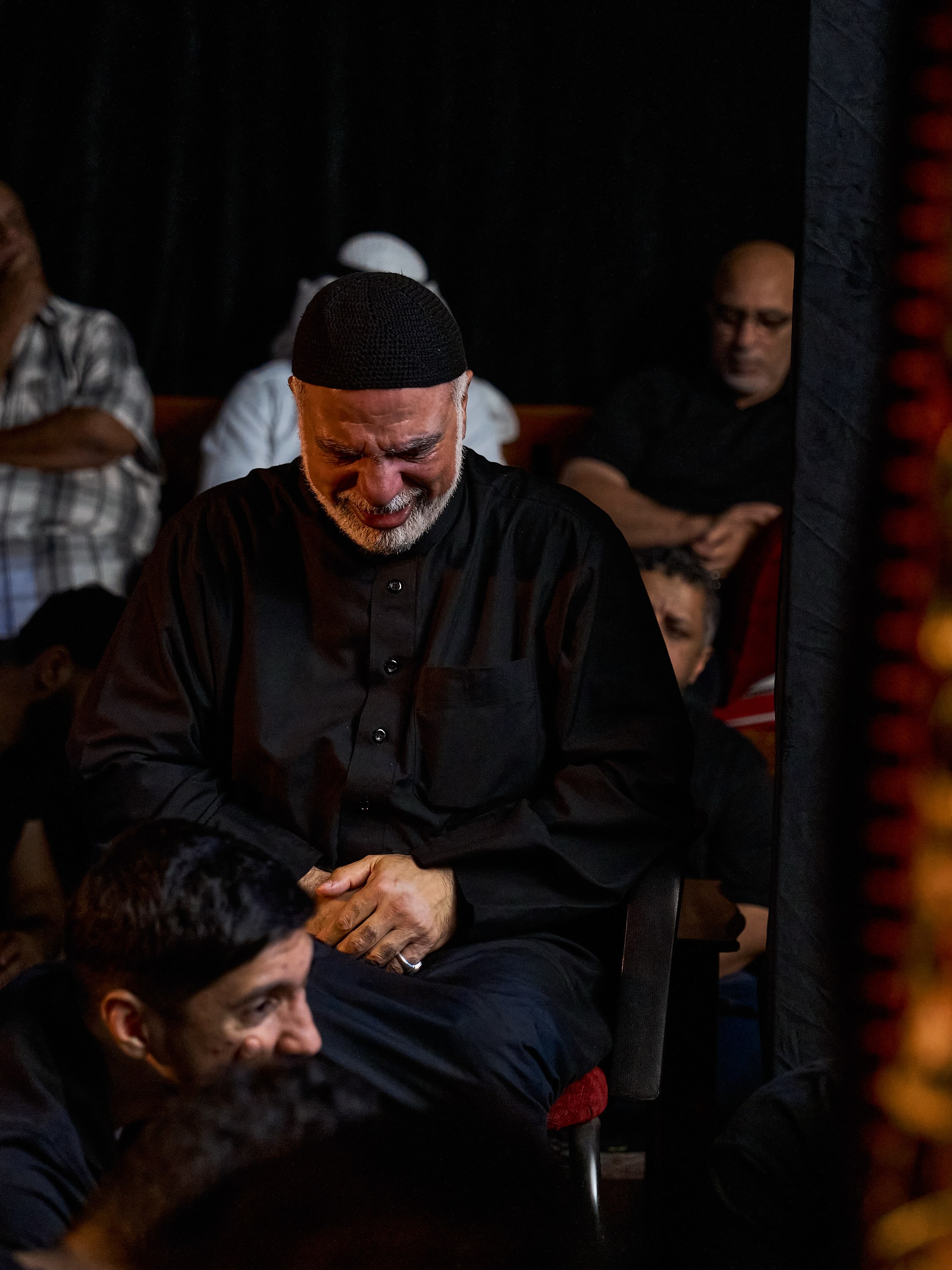 شهادة السجاد (ع) ⁨ 	⁨	⁨	⁨	⁨	.  اللّهُمَّ صَلِّ عَلى مُحَمَّدٍ وَآلِ مُحَمَّدٍ وَصَلِّ عَلى الحُسَينِ المَظلُومِ الشَّهِيدِ قَتِيلِ العَبَراتِ وَأَسِيرِ الكُرُباتِ صَلاةً نامِيَةً زاكِيَةً مُبارَكَةً يَصعَدُ أَوَّلُها وَلا يَنفَد آخِرُها أَفضَلَ ما صَلَّيت