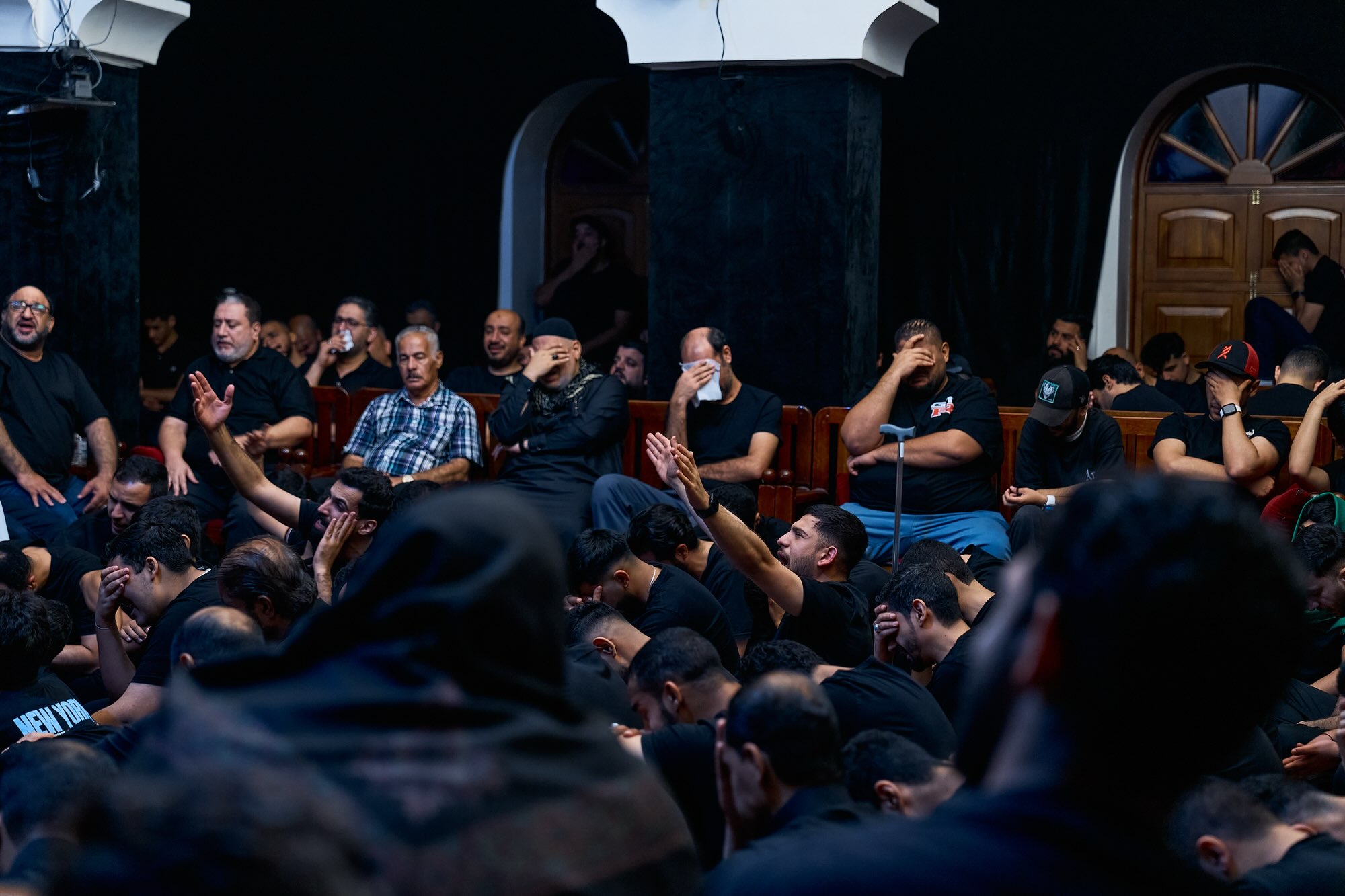 شهادة السجاد (ع) ⁨ 	⁨	⁨	⁨	⁨	.  اللّهُمَّ صَلِّ عَلى مُحَمَّدٍ وَآلِ مُحَمَّدٍ وَصَلِّ عَلى الحُسَينِ المَظلُومِ الشَّهِيدِ قَتِيلِ العَبَراتِ وَأَسِيرِ الكُرُباتِ صَلاةً نامِيَةً زاكِيَةً مُبارَكَةً يَصعَدُ أَوَّلُها وَلا يَنفَد آخِرُها أَفضَلَ ما صَلَّيت