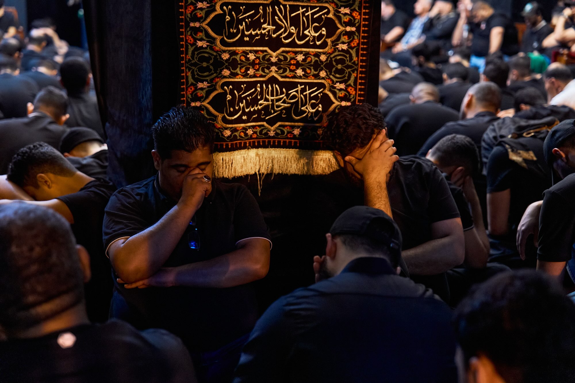 شهادة السجاد (ع) ⁨ 	⁨	⁨	⁨	⁨	.  اللّهُمَّ صَلِّ عَلى مُحَمَّدٍ وَآلِ مُحَمَّدٍ وَصَلِّ عَلى الحُسَينِ المَظلُومِ الشَّهِيدِ قَتِيلِ العَبَراتِ وَأَسِيرِ الكُرُباتِ صَلاةً نامِيَةً زاكِيَةً مُبارَكَةً يَصعَدُ أَوَّلُها وَلا يَنفَد آخِرُها أَفضَلَ ما صَلَّيت