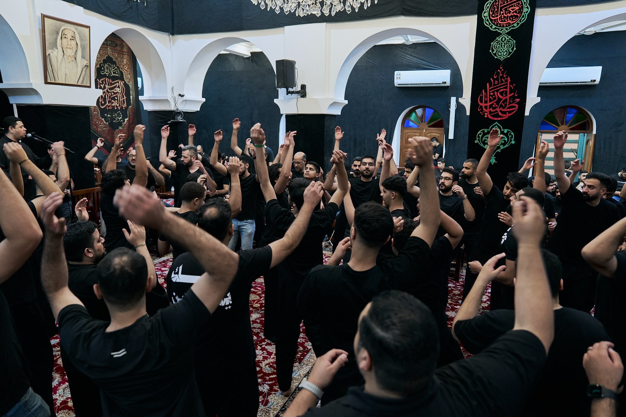 شهادة السجاد (ع) ⁨ 	⁨	⁨	⁨	⁨	.  اللّهُمَّ صَلِّ عَلى مُحَمَّدٍ وَآلِ مُحَمَّدٍ وَصَلِّ عَلى الحُسَينِ المَظلُومِ الشَّهِيدِ قَتِيلِ العَبَراتِ وَأَسِيرِ الكُرُباتِ صَلاةً نامِيَةً زاكِيَةً مُبارَكَةً يَصعَدُ أَوَّلُها وَلا يَنفَد آخِرُها أَفضَلَ ما صَلَّيت